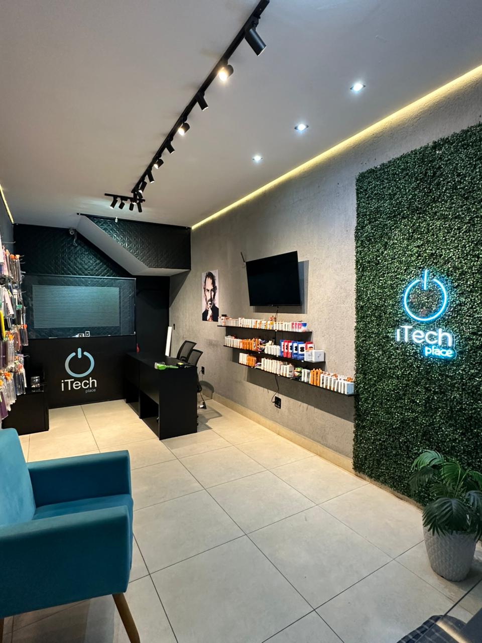 Equipe ITECH PLACE — assistência técnica especializada em São Paulo